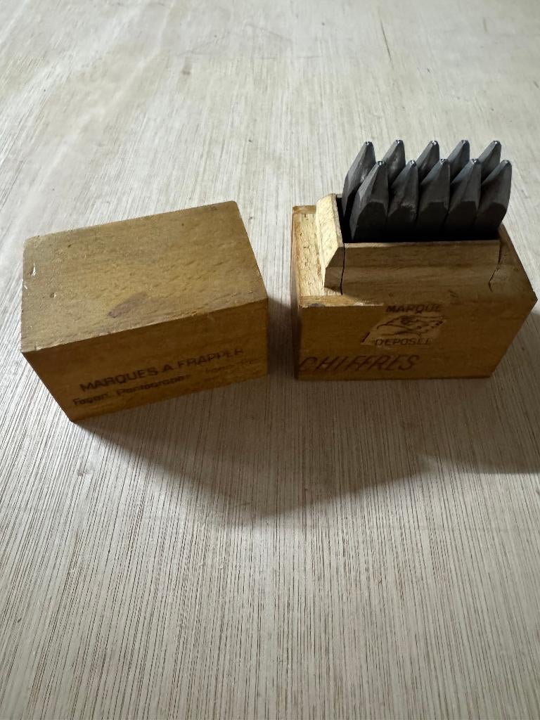 slagcijfers, ook wel metaalstempels of slagstempels, Doe-het-zelf en Verbouw, Gereedschap | Handgereedschap, Ophalen of Verzenden