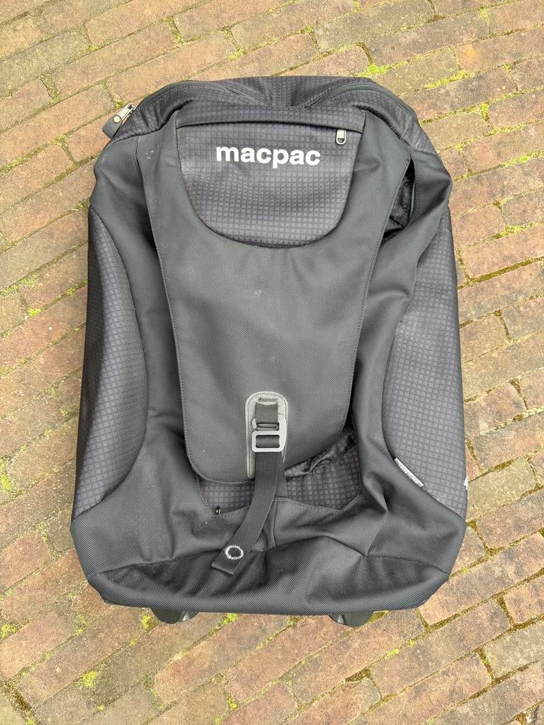 Macpac Karu 60WL rugzak met wielen, Ophalen, Zo goed als nieuw, 40 cm of meer, Overige merken