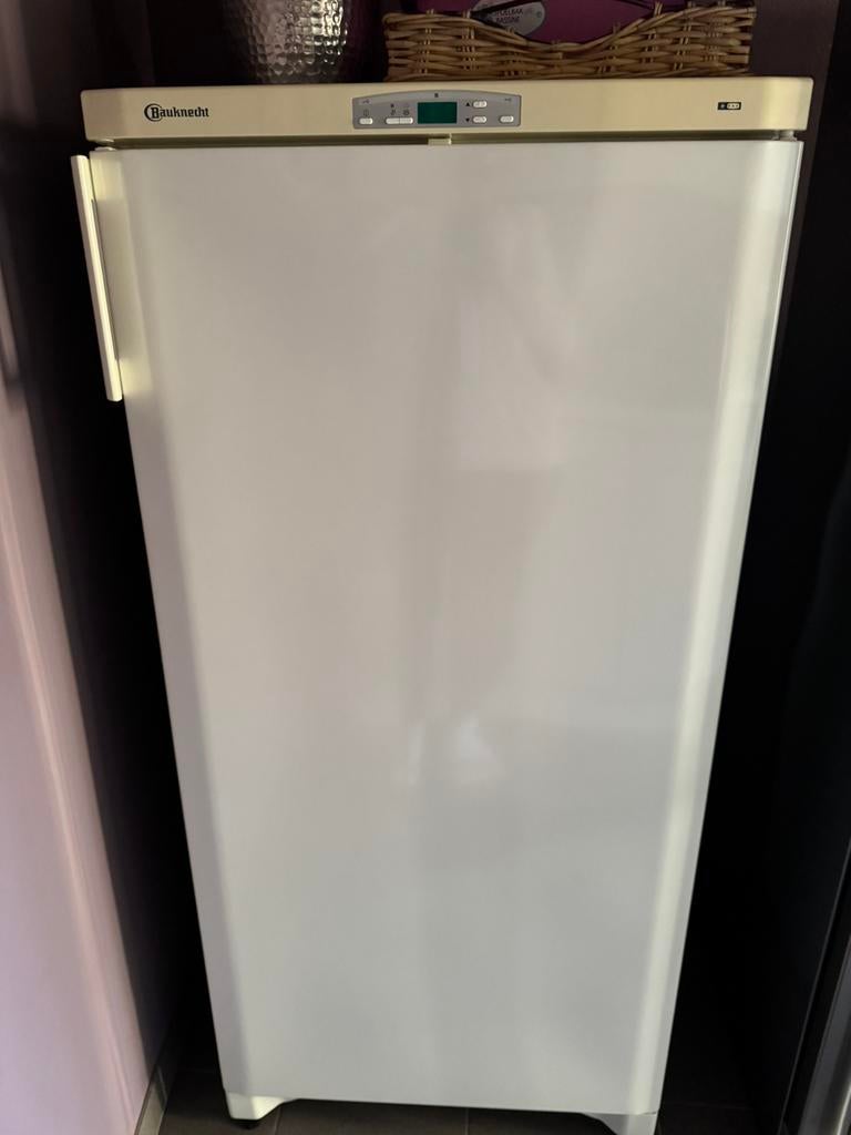 Vrieskast Bauknecht, Witgoed en Apparatuur, Vriezers en Diepvrieskisten, Gebruikt, 140 tot 160 cm, Ophalen, Vrieskast
