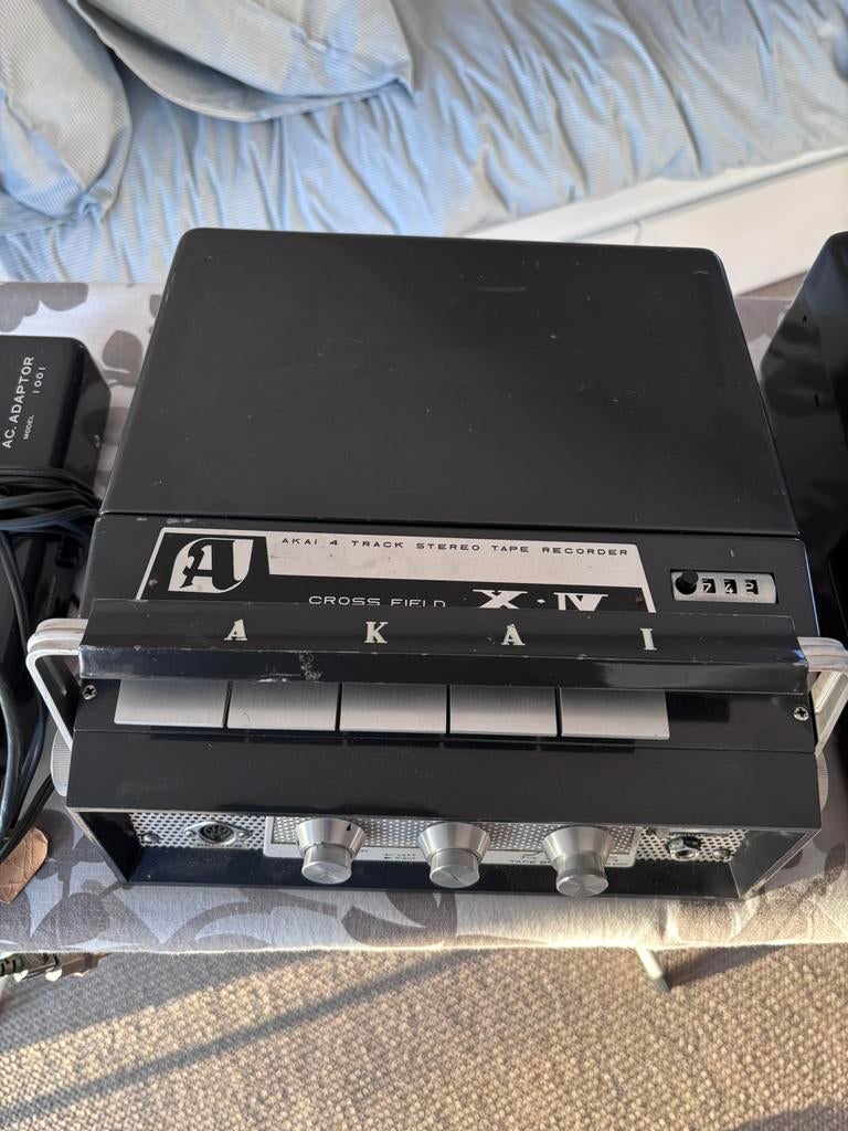 Akai X-IV en X-V portable bandrecorders, Audio, Tv en Foto, Bandrecorders, Ophalen, Bandrecorder