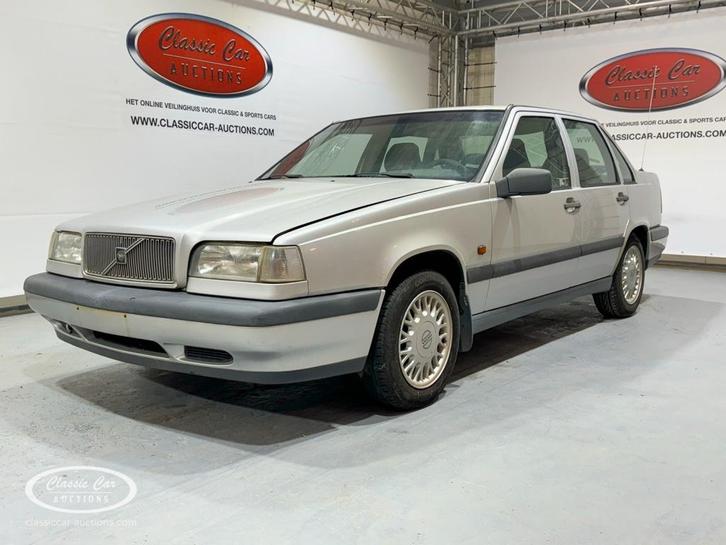 Volvo 850   - ONLINE AUCTION, Auto's, Oldtimers, Bedrijf, Volvo, Benzine, Handgeschakeld, Zilver of Grijs