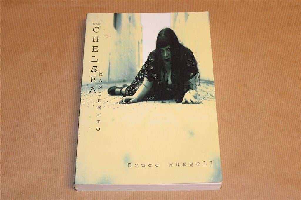 The Chelsea manifesto. A novel. Bruce L. Russell., Ophalen of Verzenden, Gelezen