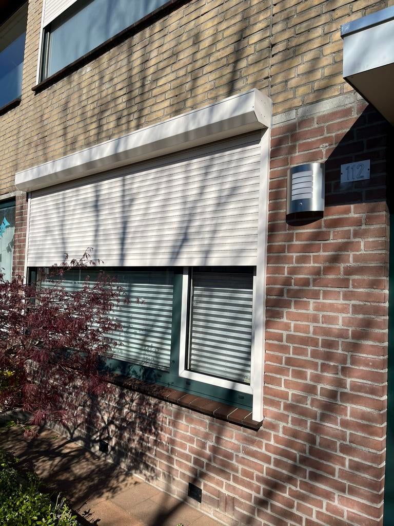 Rolluik, merk Heroal, type RS42, Doe-het-zelf en Verbouw, Rolluiken, Ophalen, Zo goed als nieuw, Wit, 200 cm of meer