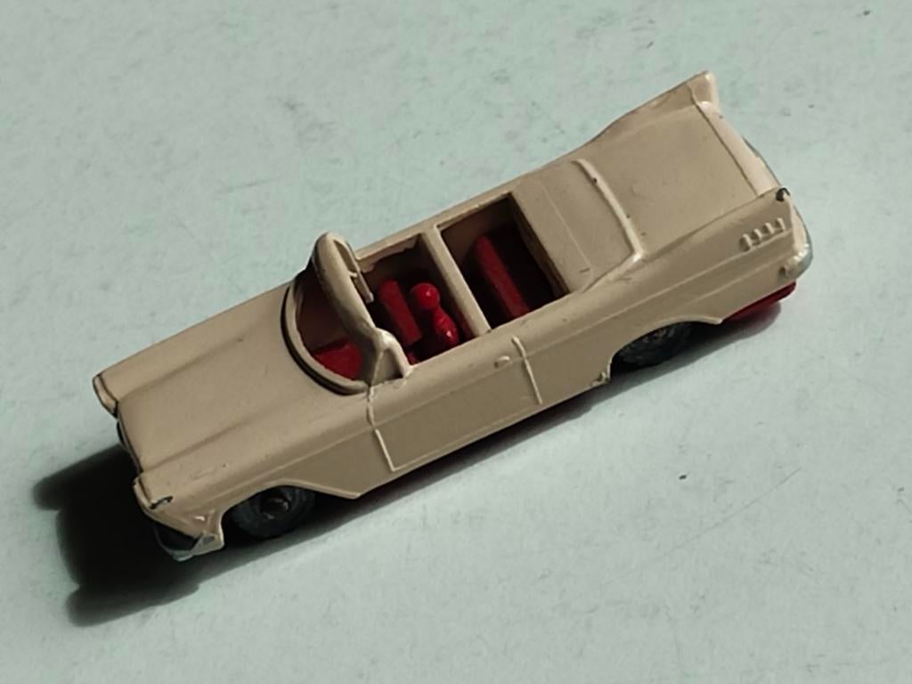 Budgie Toys no.20: Plymouth Belvedère., Ophalen of Verzenden, Zo goed als nieuw, Auto