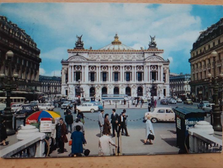 ansichtkaart Parijs Paris Place de l' Opera, auto's !, Verzamelen, Ansichtkaarten | Buitenland, Gelopen, Frankrijk, 1960 tot 1980