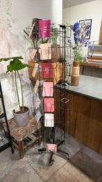 Kaartenrek, Ophalen, Zo goed als nieuw