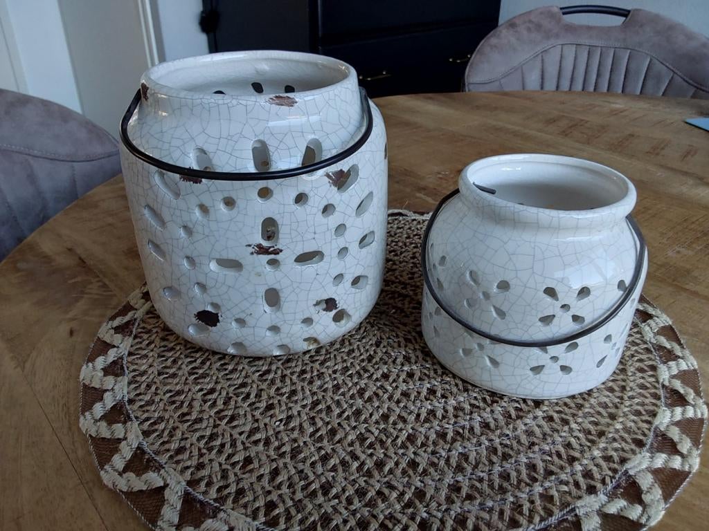 2 windlichten, Huis en Inrichting, Woonaccessoires | Kandelaars en Kaarsen, Ophalen of Verzenden, Overige materialen, Minder dan 25 cm