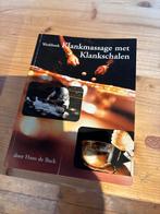 Werkboek Klankmassage met Klankschalen - Hans de Back, Boeken, Ophalen of Verzenden, Zo goed als nieuw, Meditatie of Yoga, Instructieboek