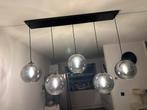Moderne hanglamp met 5 glazen bollen, Ophalen of Verzenden, Gebruikt, Glas, 75 cm of meer