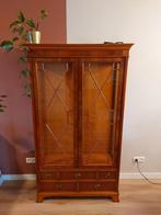 Vitrinekast van merk Heldense, Ophalen