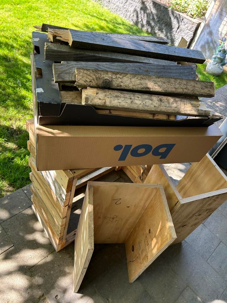 Brandhout  gratis, Tuin en Terras, Haardhout, Minder dan 3 m³, Ophalen, Overige houtsoorten, Blokken