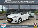Toyota Yaris 1.5 Hybrid Launch Edition Bi-Tone Camera, Adapt, Auto's, Toyota, Gebruikt, Met garantie (alle), 450 kg, 1490 cc