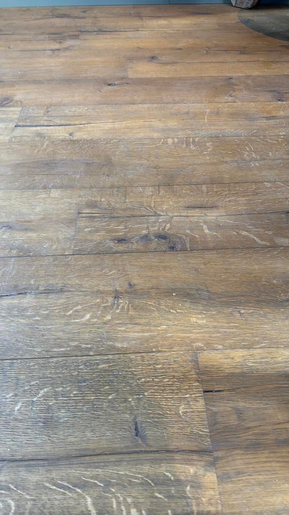 Massief Eiken Houten Vloer – 25 m² – Goede Staat, Doe-het-zelf en Verbouw, Vloerdelen en Plavuizen, Zo goed als nieuw, 10 m² of meer