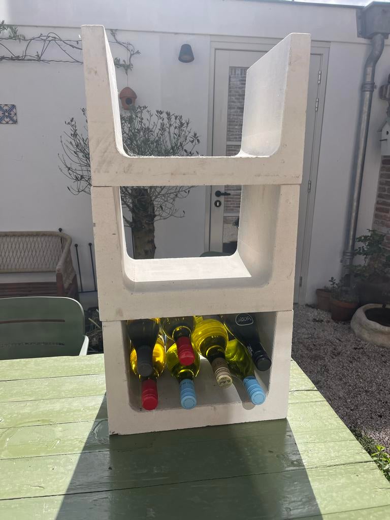 Stapelbaar wijnrek van zandsteen, 15 stuks, Ophalen, Overige materialen, 5 tot 15 flessen, Zo goed als nieuw