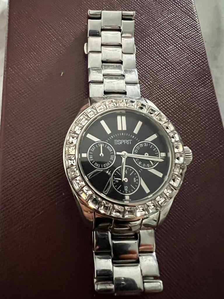 Esprit horloge met strass steentjes - Zo goed als nieuw, Sieraden, Tassen en Uiterlijk, Horloges | Dames, Gebruikt, Staal, Ophalen of Verzenden