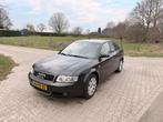 Audi A4 2.0 96KW 2004 Zwart, Auto's, Audi, Stof, Zwart, 4 cilinders, 1984 cc