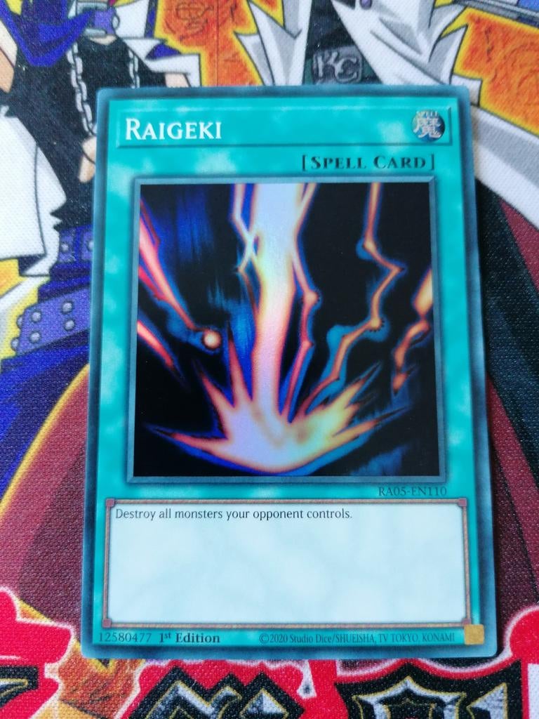 Raigeki - Super Rare RA05 - Yu-Gi-Oh, Ophalen of Verzenden, Zo goed als nieuw, Foil