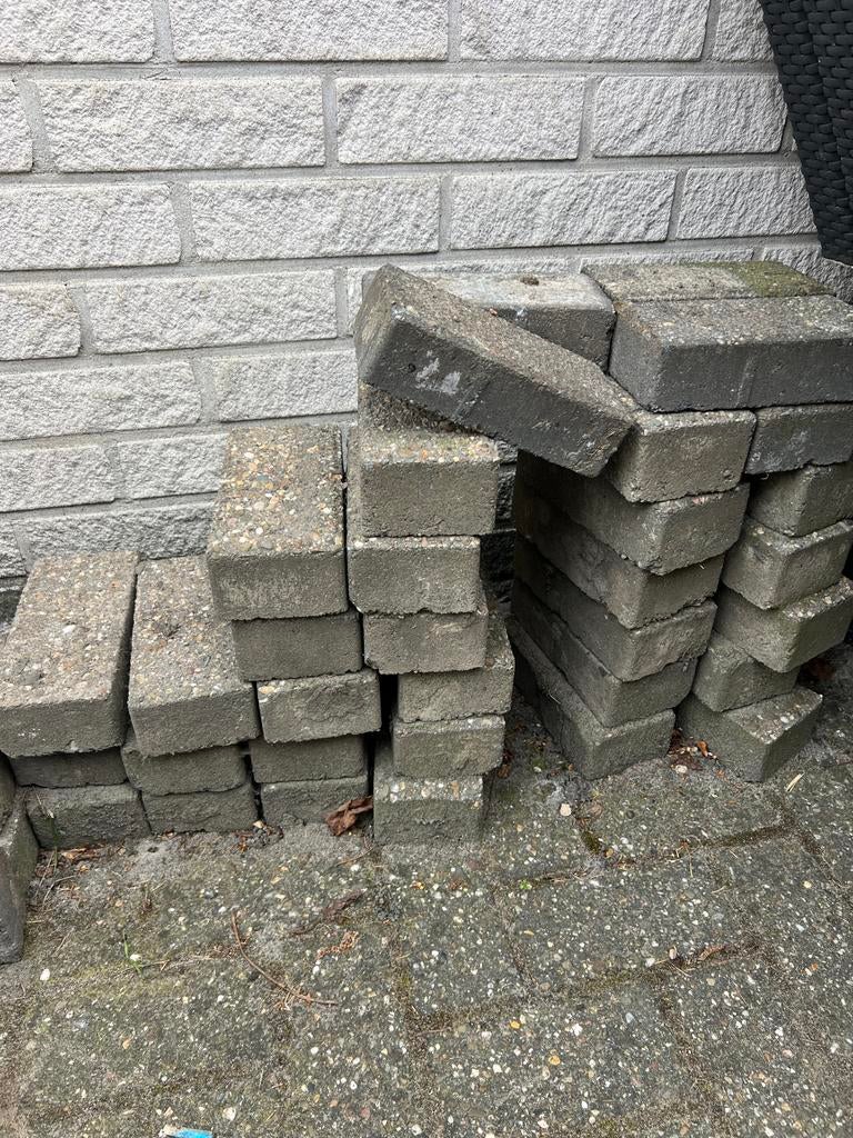 Betonklinkers gratis, Tuin en Terras, Ophalen, Gebruikt, Klinkers, Minder dan 5 m²