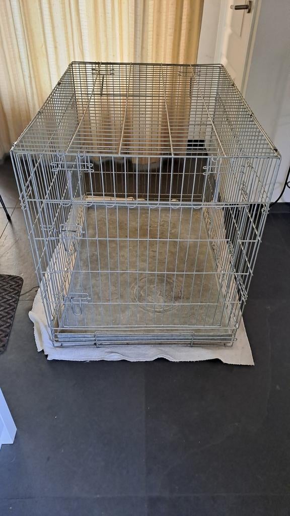 Te koop, hondenbench verzinkt. 107x75 x68, Ophalen of Verzenden, Zo goed als nieuw, 75 tot 110 cm, Minder dan 65 cm