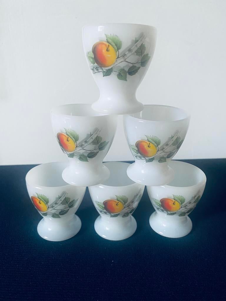 6 Arcopal eierdopjes met fruitprint.  Hoogte 5,5 cm., Overige typen, Ophalen of Verzenden, Overige stijlen, Glas