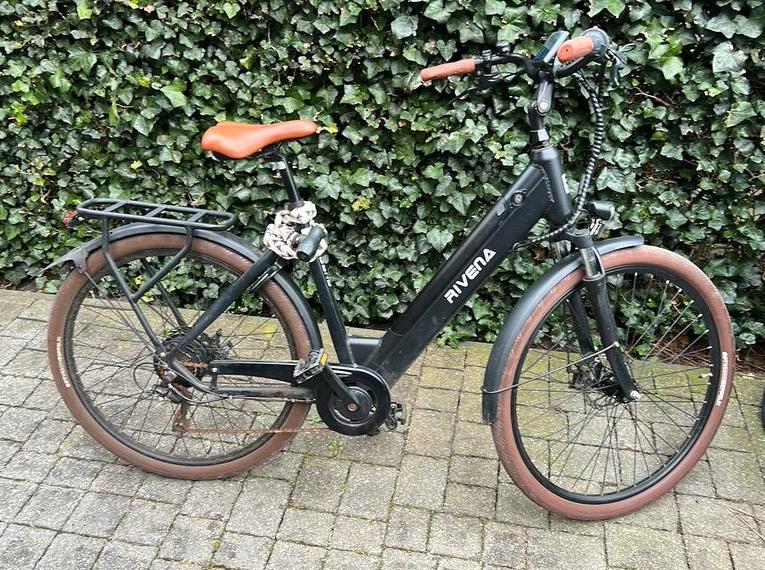 Rivena fiets, Fietsen en Brommers, Elektrische fietsen, Gebruikt, 50 km per accu of meer, 55 tot 59 cm, Ophalen