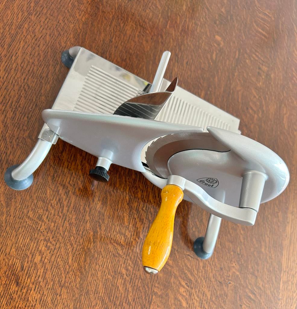 Graef snijmachine met kartelmes - Handmatig, Ophalen of Verzenden, Zo goed als nieuw