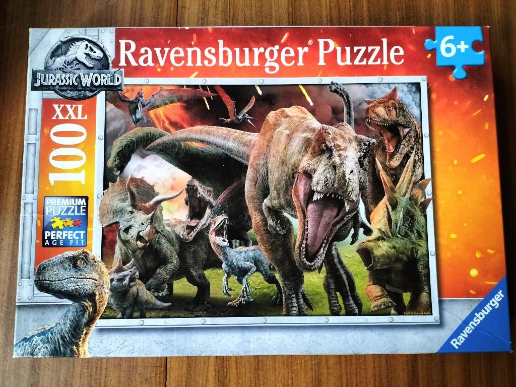 Jurassic World puzzel Dinosaurussen - Uitbarsting / 100 XXL, Ophalen of Verzenden, Meer dan 50 stukjes, Zo goed als nieuw, 6 jaar of ouder