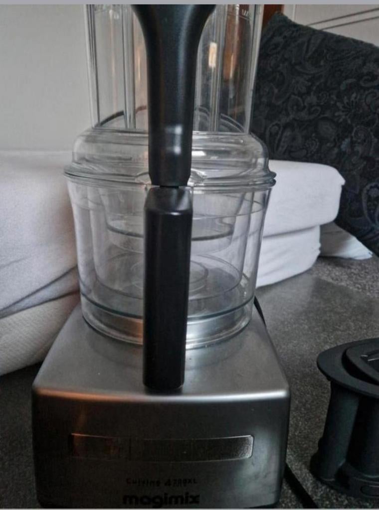 Magimix Cuisine 4200XL, Gebruikt, Ophalen of Verzenden, Vaatwasserbestendig, 3 snelheden of meer