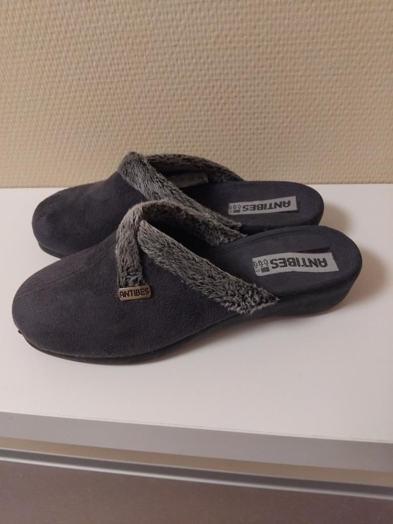 Dames pantoffels maat 39, Ophalen, Nieuw, Zwart, Pantoffels of Sloffen