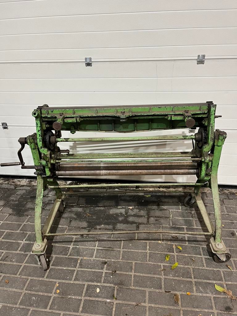 Jorg zet kraal bank, Ophalen