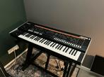 Roland Jupiter X synthesizer + Roland KS11Z stand, Ophalen of Verzenden, Zo goed als nieuw, 61 toetsen, Roland