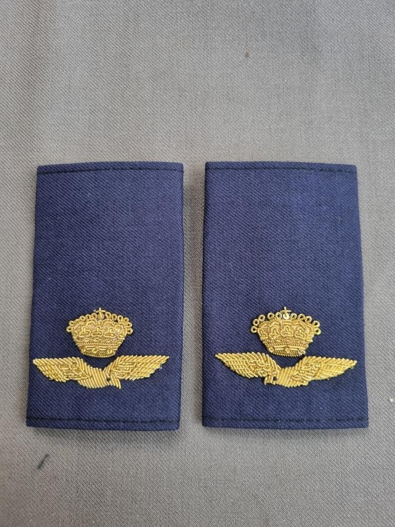 Schouderemblemen DT Koninklijke Luchtmacht, Ophalen of Verzenden, Luchtmacht, Nederland, Embleem of Badge