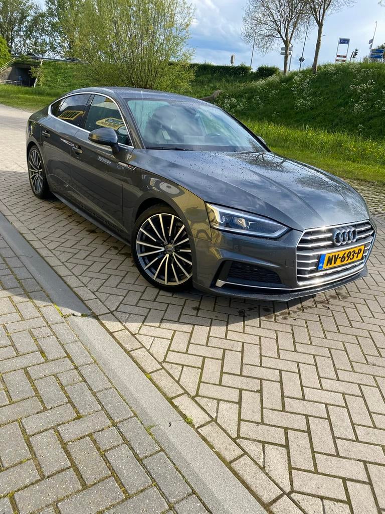 Audi A5 2.0 Tfsi 190pk S Tronic 2017 Grijs, 1984 cc, 1435 kg, Origineel Nederlands, 75 €/maand