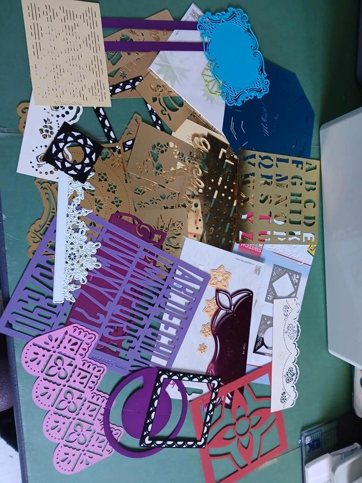 Embossing mallen en stencils, Hobby en Vrije tijd, Knutselen, Ophalen of Verzenden