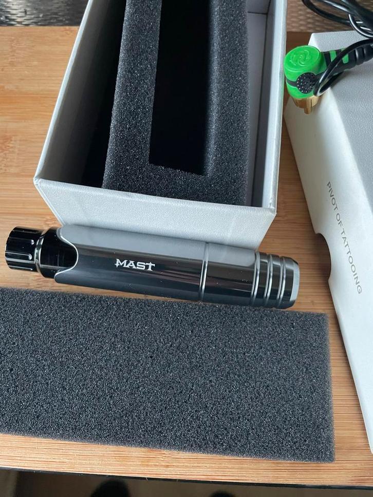 Mast Tattoo Pen - Ideaal voor beginners & PMU, Sieraden, Tassen en Uiterlijk, Uiterlijk | Cosmetica en Make-up, Zo goed als nieuw