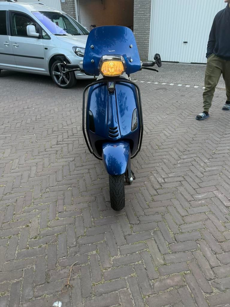 Vespa sprint 4T2V geel kenteken, Fietsen en Brommers, Scooters | Vespa, Ophalen, Maximaal 45 km/u, Vespa S, 49 cc