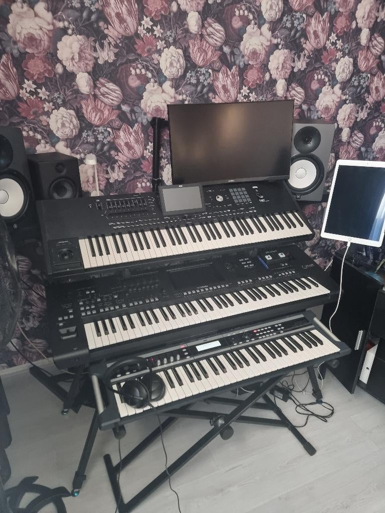 T e koop of te ruil Yamaha Genos 1, Muziek en Instrumenten, Keyboards, Ophalen, Zo goed als nieuw, 76 toetsen, Yamaha