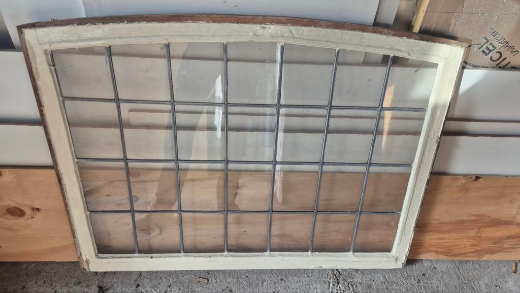 Raam glas en lood getoogd, Ophalen of Verzenden, Minder dan 80 cm, Gevelraam of Ruit, Minder dan 80 cm