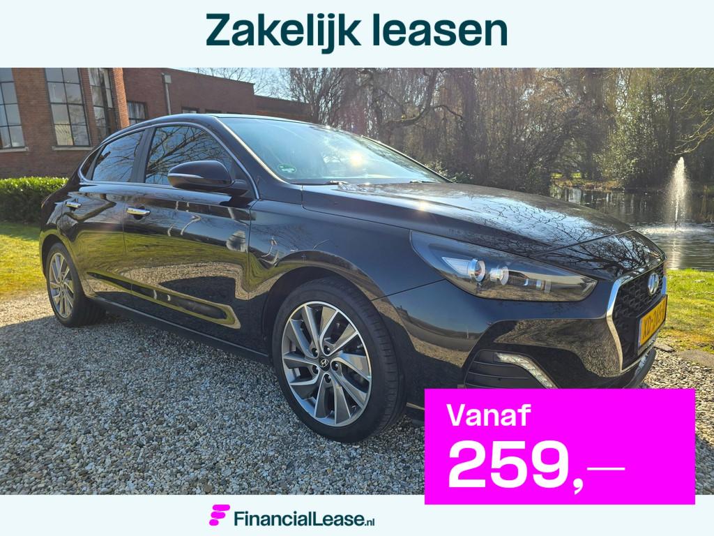 Hyundai I30 Fastback 1.4 T-GDI Premium NAVI/airco/TREKHAAK, Voorwielaandrijving, Euro 6, 4 cilinders, Lichtsensor