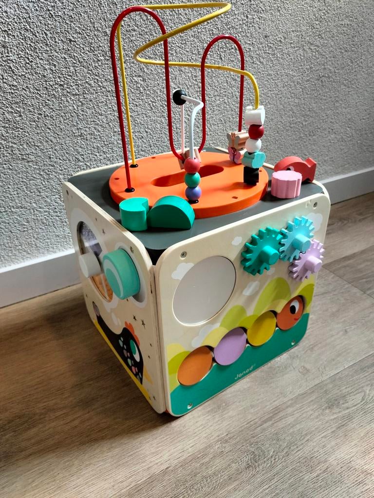 Houten speelkubus met activiteiten, Ophalen of Verzenden, Zo goed als nieuw, Bouwen, Met geluid