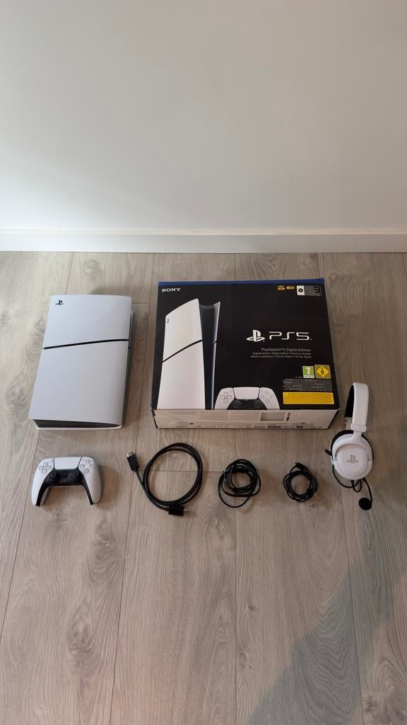 PlayStation 5 Digital Edition + headset + accessoires, Spelcomputers en Games, Spelcomputers | Sony PlayStation 5, Ophalen of Verzenden
