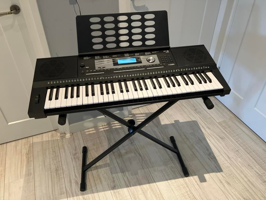 Medeli M331 professional keyboard, Muziek en Instrumenten, Keyboards, Ophalen, Medeli, Midi-aansluiting, 61 toetsen