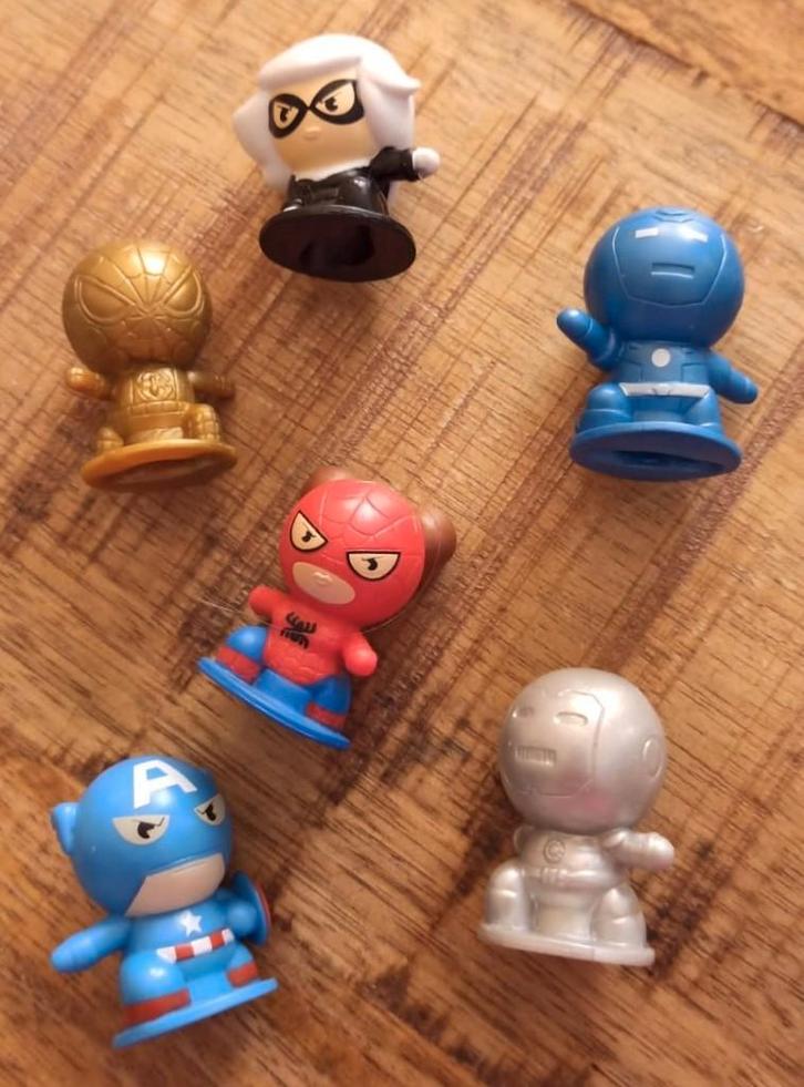 Plus superhelden figuurtjes, Verzamelen, Supermarktacties, Plus, Ophalen of Verzenden
