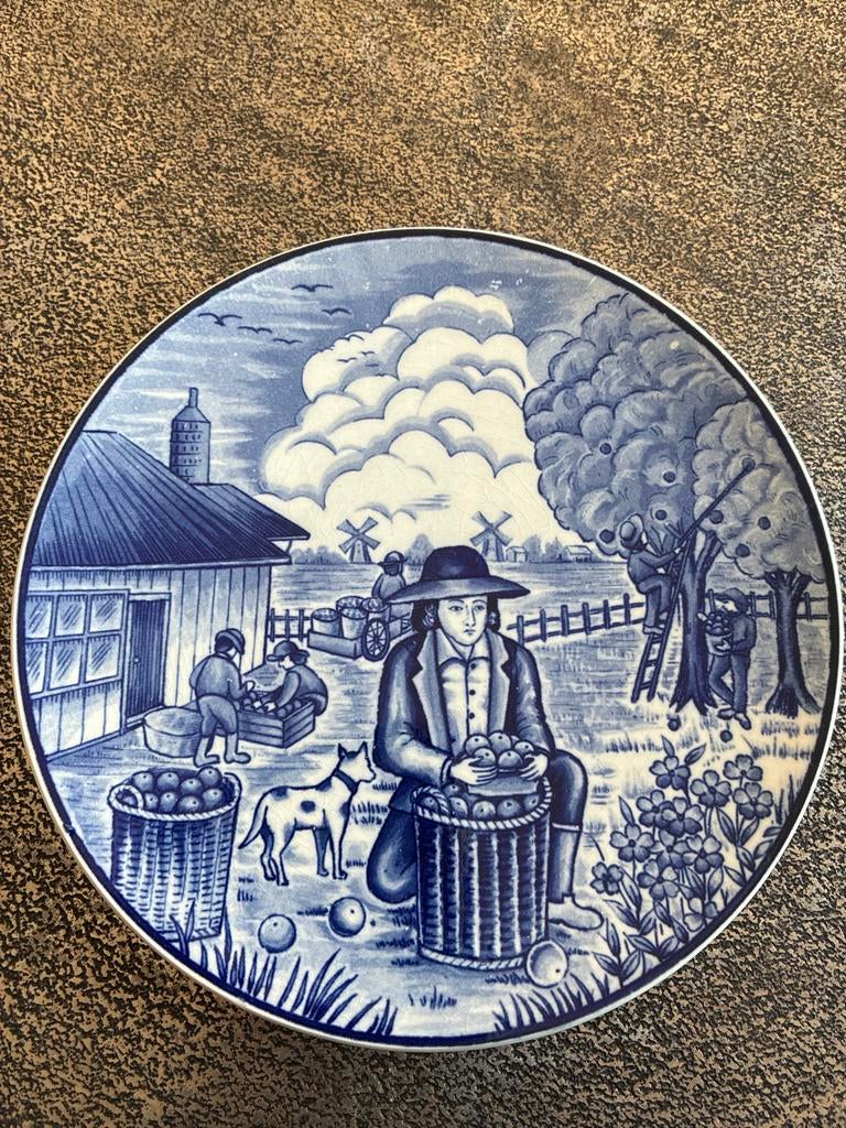 Delfts Blauw Sierbord: Oogsttafereel met Molens, Ophalen of Verzenden