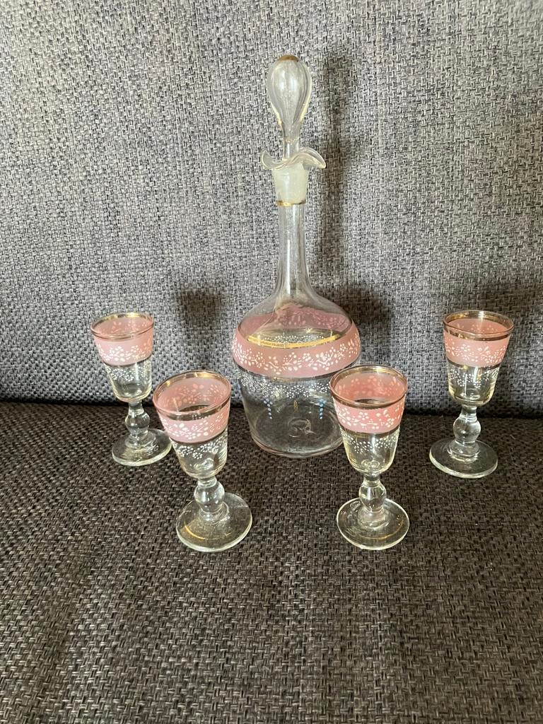 Prachtige karaf met vier borrelglaasjes, Ophalen of Verzenden