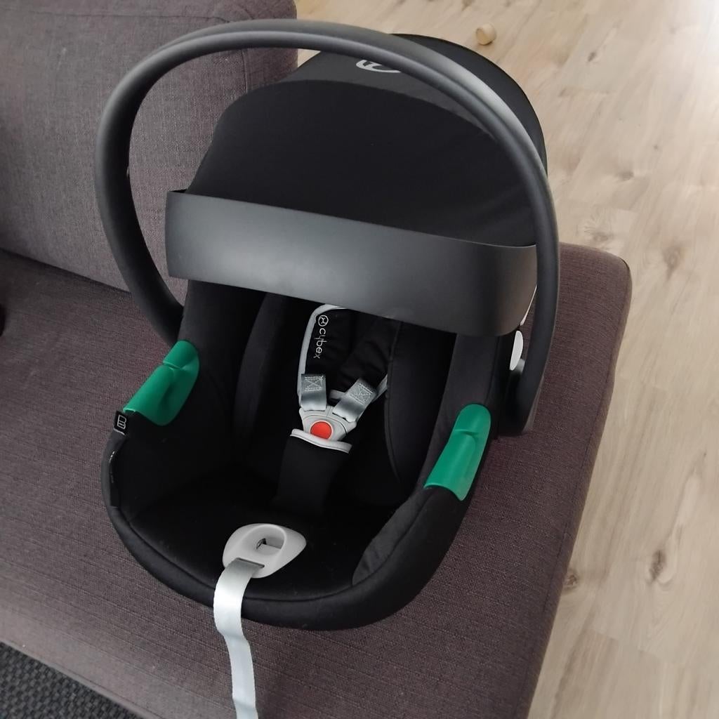 Autostoel Cybex + base + achteruitkijk spiegel, Ophalen of Verzenden, Zo goed als nieuw