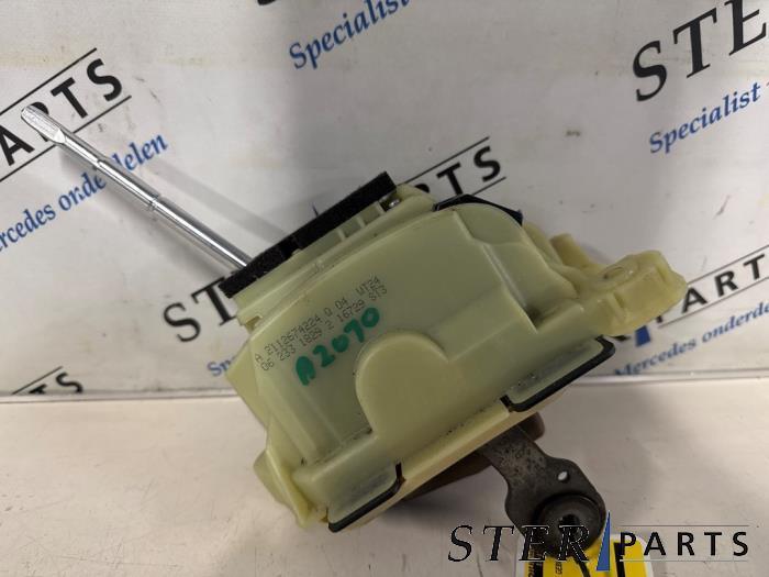 Selectiehendel automaat van een Mercedes E-Klasse, Auto-onderdelen, Interieur en Bekleding, Mercedes-Benz, Gebruikt, 3 maanden garantie