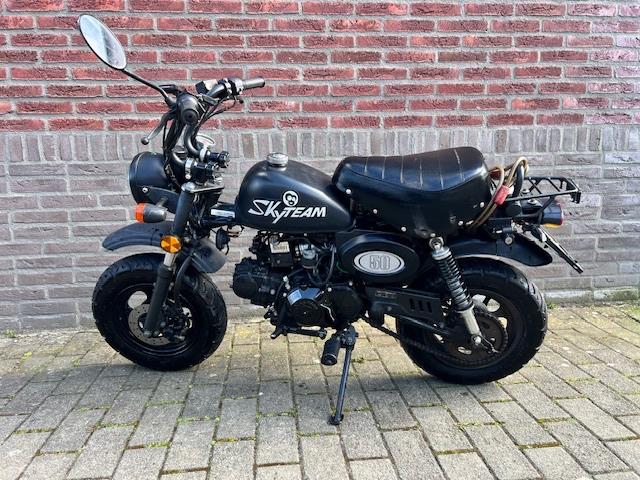 Skyteam Skymini 50cc, 4-takt, 4 versnellingen. November 2020, Fietsen en Brommers, Brommers | Oldtimers, Ophalen, 4 versnellingen