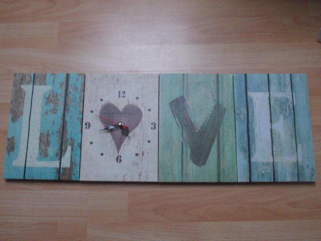 Decoratie en klok ineen., Huis en Inrichting, Ophalen, Zo goed als nieuw, Analoog, Wandklok