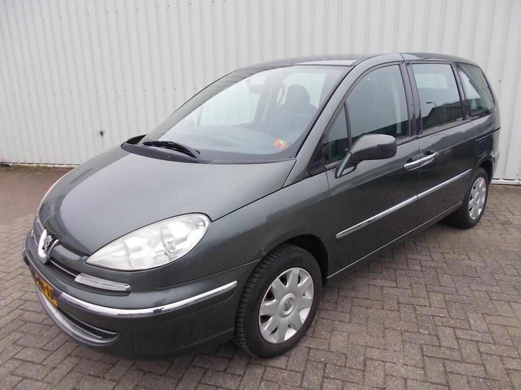Peugeot 807 2.0 SR ( NW. APK KEURING BIJ VERKOOP ), Voorwielaandrijving, Stof, Gebruikt, 4 cilinders